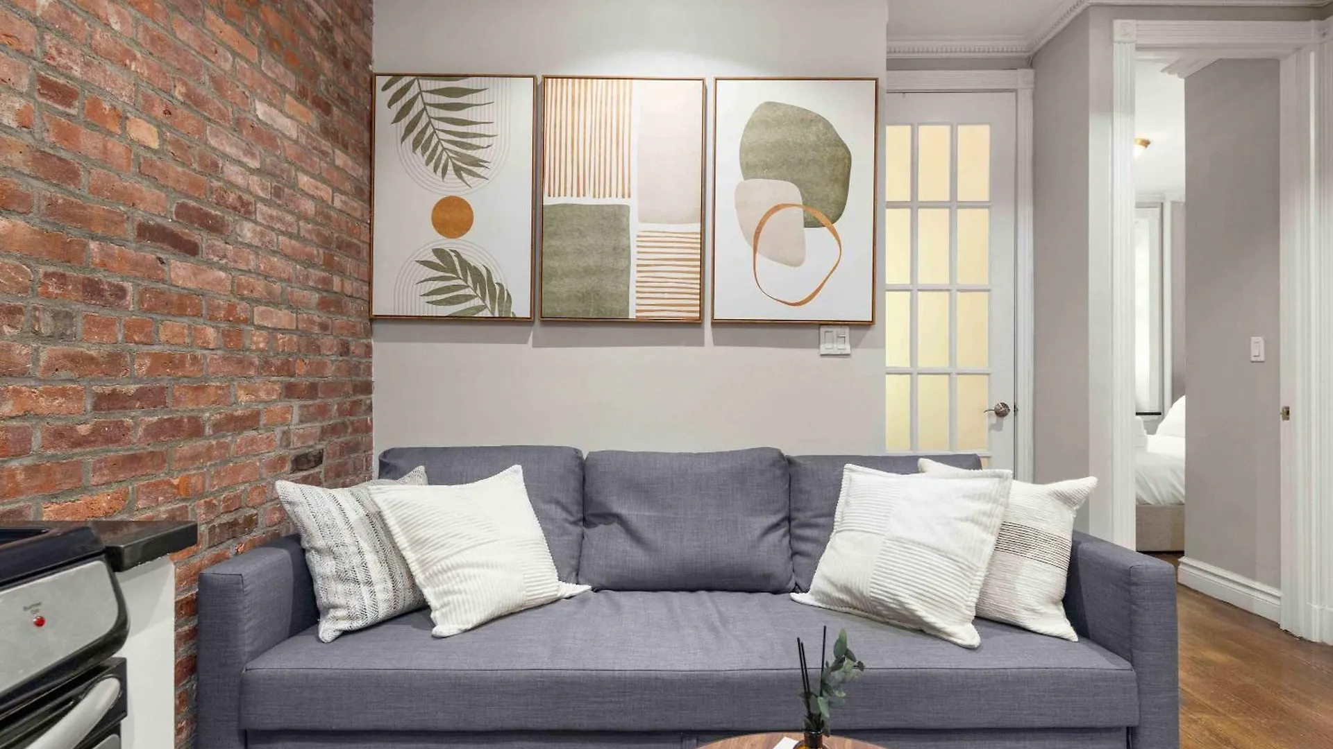 Stylish Midtown East Escape Near It All New York
